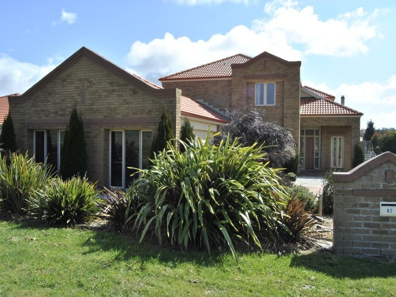 62 St Andrews Close, Hidden Valley VIC 3756
