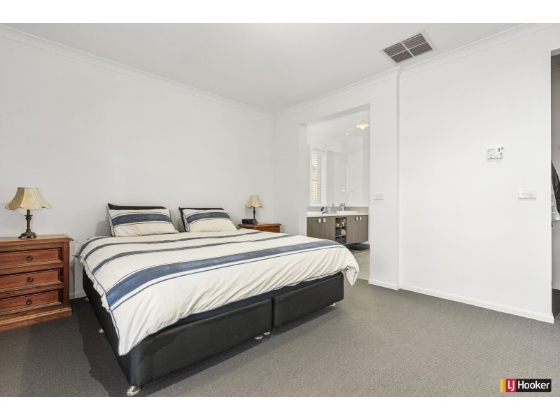 136 Wallara Waters Boulevard, Wallan VIC 3756