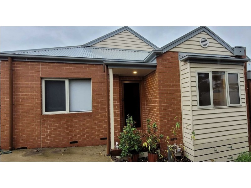 Unit 3/17 Powlett Street, Kilmore VIC 3764