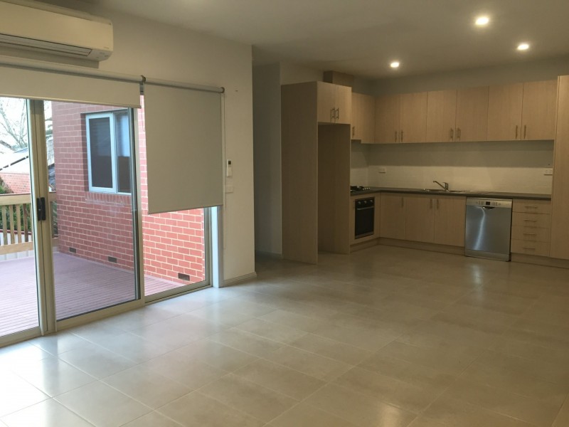 Unit 3/17 Powlett Street, Kilmore VIC 3764