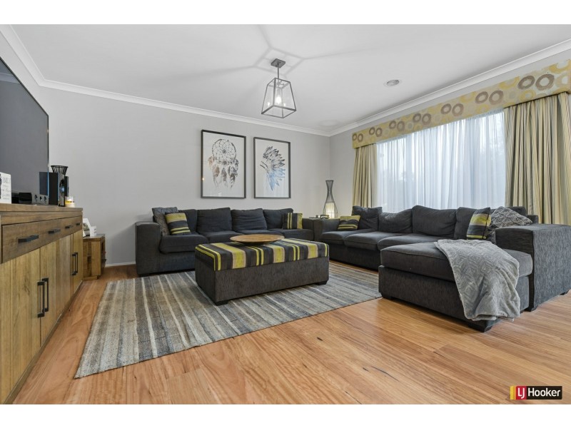 4 Fina Court, Hidden Valley VIC 3756