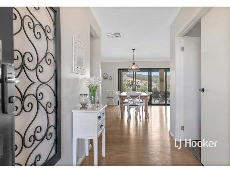 3 Lucca Way, Hidden Valley VIC 3756