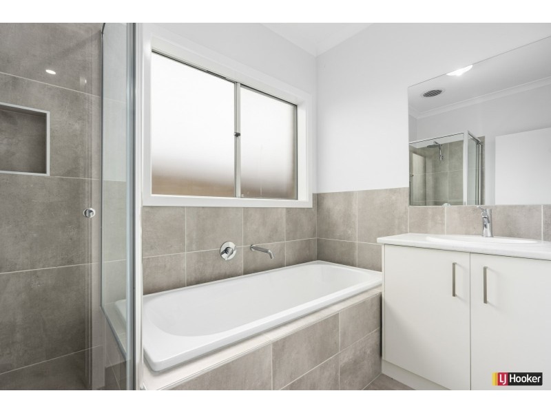 4 Firetail Avenue, Wallan VIC 3756