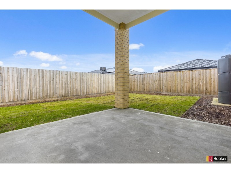 4 Firetail Avenue, Wallan VIC 3756