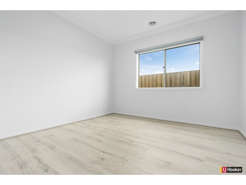 4 Firetail Avenue, Wallan VIC 3756