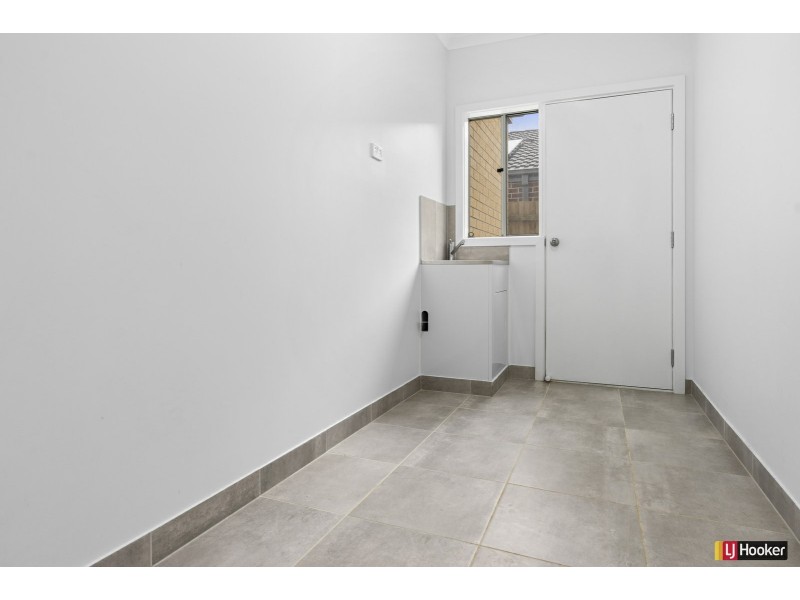 4 Firetail Avenue, Wallan VIC 3756