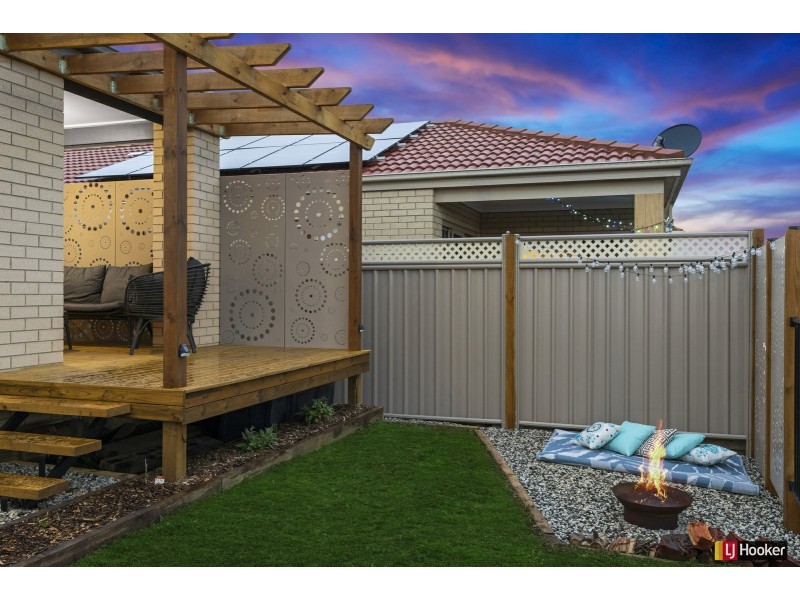 10 Toscana Way, Hidden Valley VIC 3756