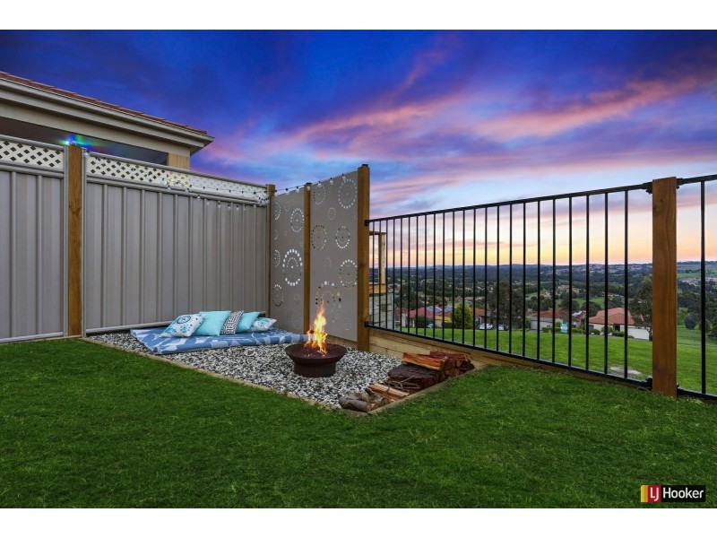 10 Toscana Way, Hidden Valley VIC 3756