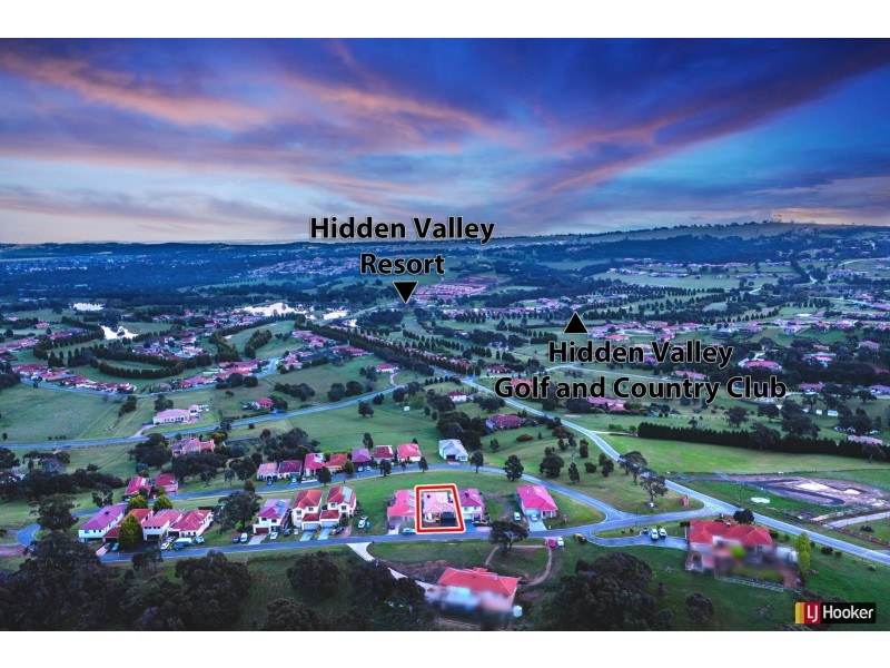 10 Toscana Way, Hidden Valley VIC 3756