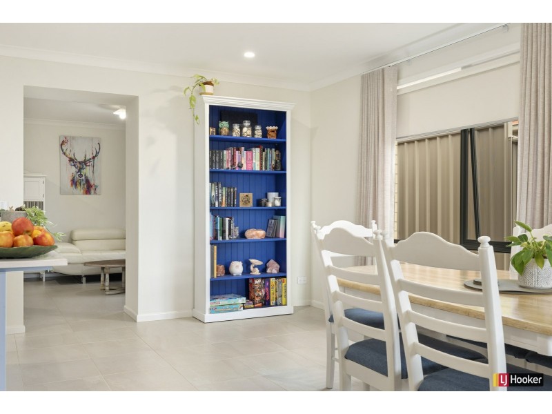 10 Toscana Way, Hidden Valley VIC 3756