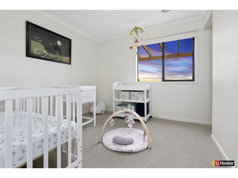 10 Toscana Way, Hidden Valley VIC 3756