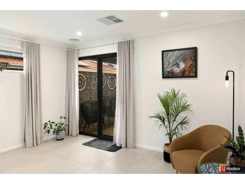 10 Toscana Way, Hidden Valley VIC 3756