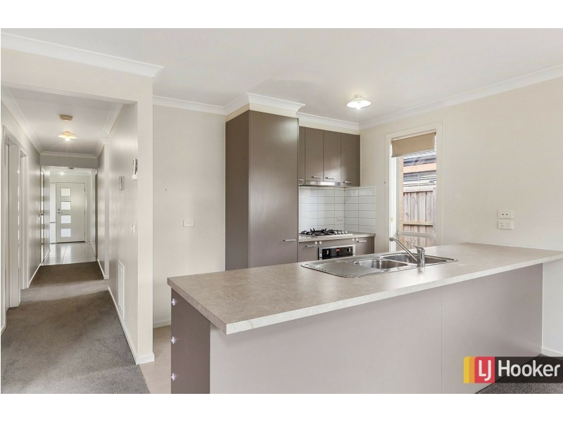 30 Corkwood Crescent, Wallan VIC 3756