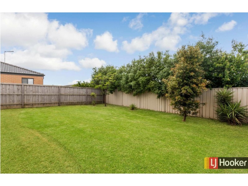 30 Corkwood Crescent, Wallan VIC 3756