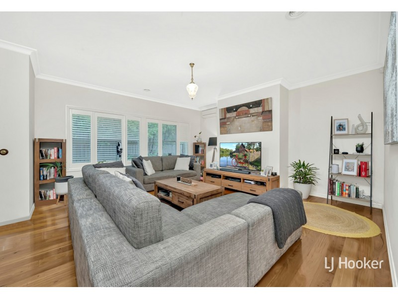 8 Barley Croft Lane, Craigieburn VIC 3064