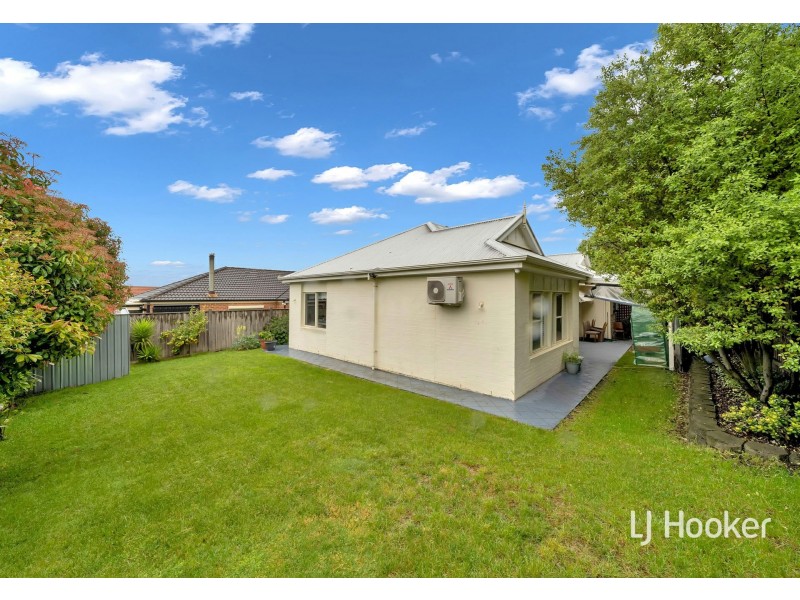 8 Barley Croft Lane, Craigieburn VIC 3064