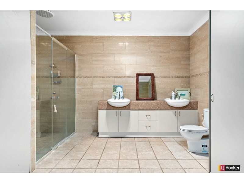 8 Raymond Court, Kilmore VIC 3764