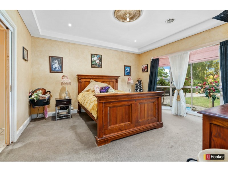 8 Raymond Court, Kilmore VIC 3764