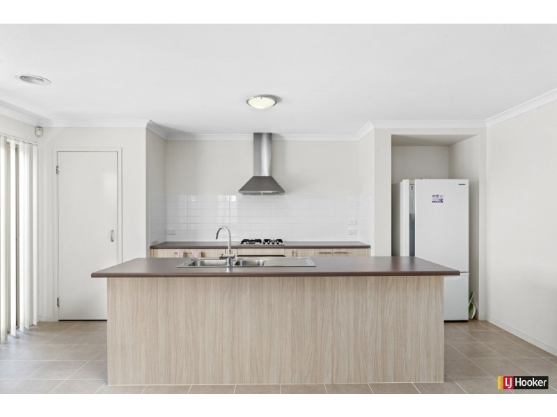 12 Corkwood Crescent, Wallan VIC 3756