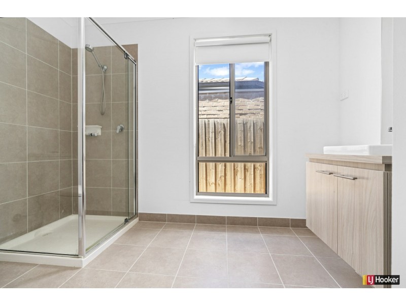 12 Corkwood Crescent, Wallan VIC 3756