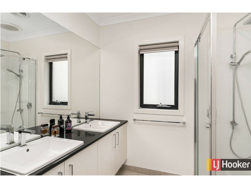 29 Riceflower Rise, Wallan VIC 3756