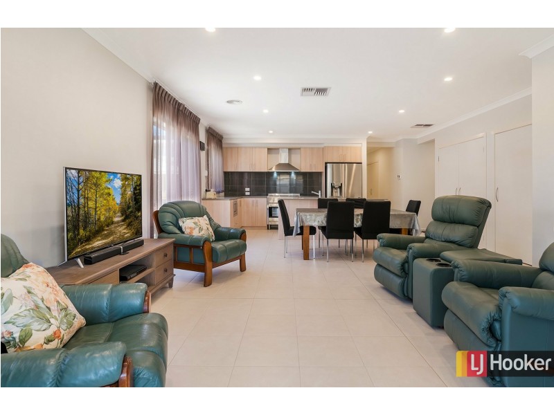 48 Batman Crescent, Wallan VIC 3756