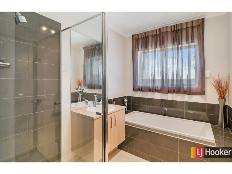 48 Batman Crescent, Wallan VIC 3756