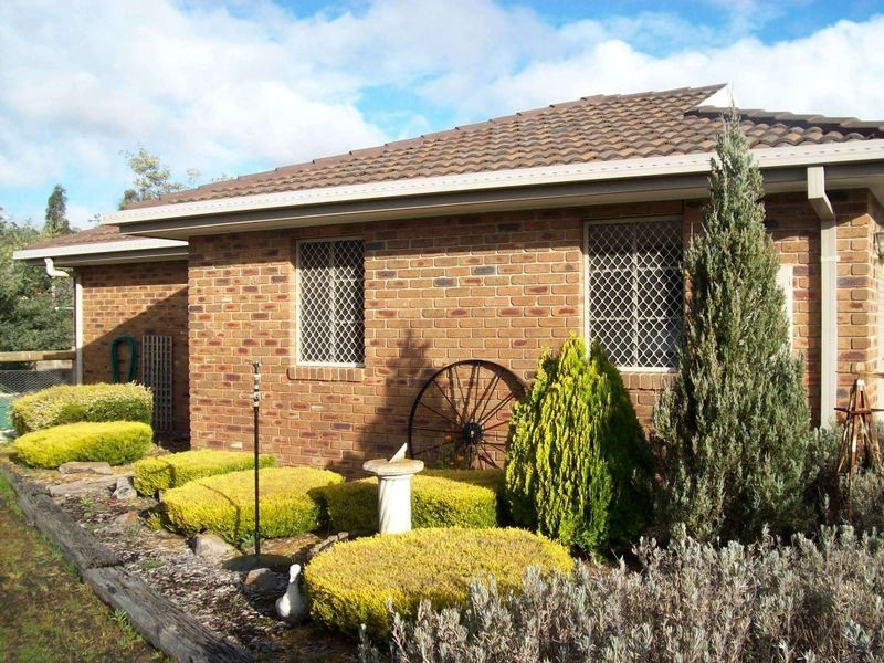 125 Spur Road, Clonbinane VIC 3658