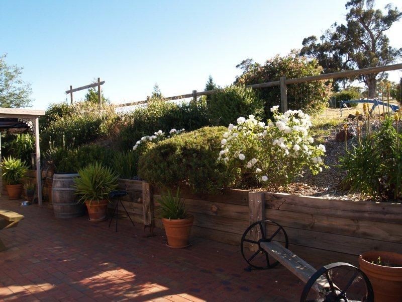 125 Spur Road, Clonbinane VIC 3658