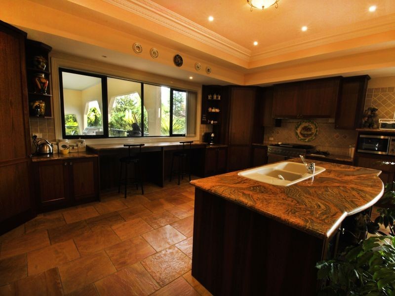 5 Lakeview Close, Hidden Valley VIC 3756