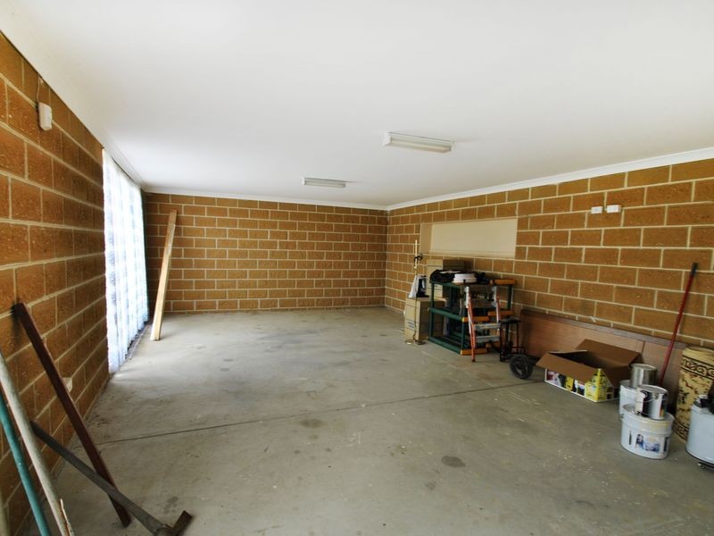 5 Lakeview Close, Hidden Valley VIC 3756