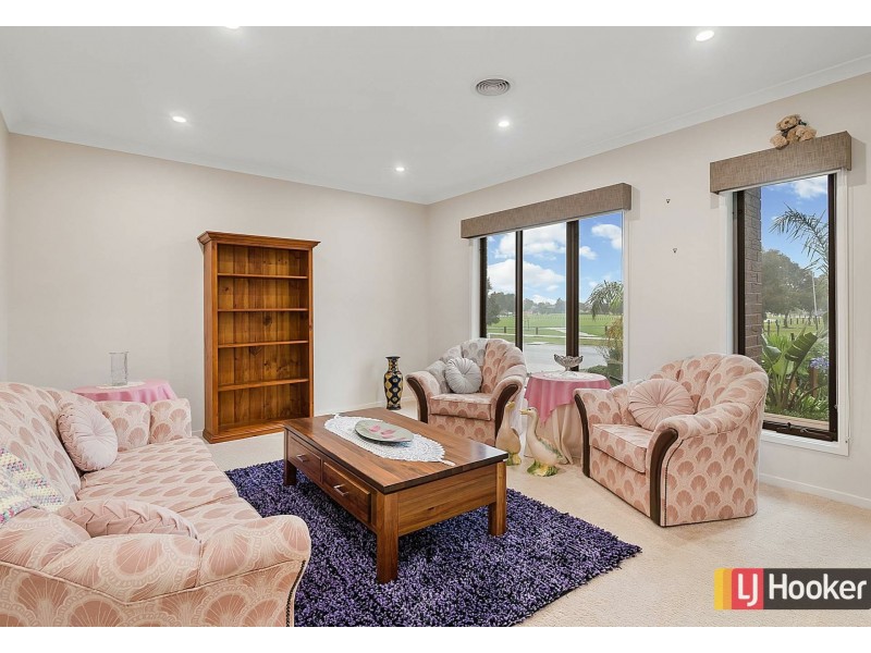 36 Blue Lake Drive, Wallan VIC 3756