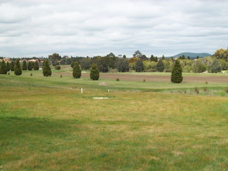 Lot 521 (4 The Outlook, Hidden Valley VIC 3756