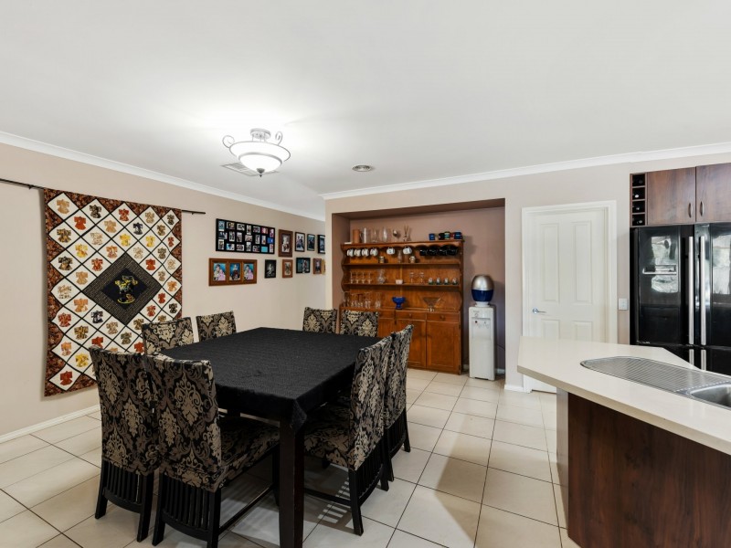 53 Augusta Way, Hidden Valley VIC 3756