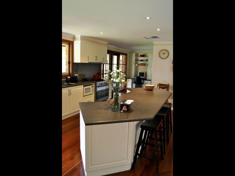 8 Randall Crescent, Wallan VIC 3756
