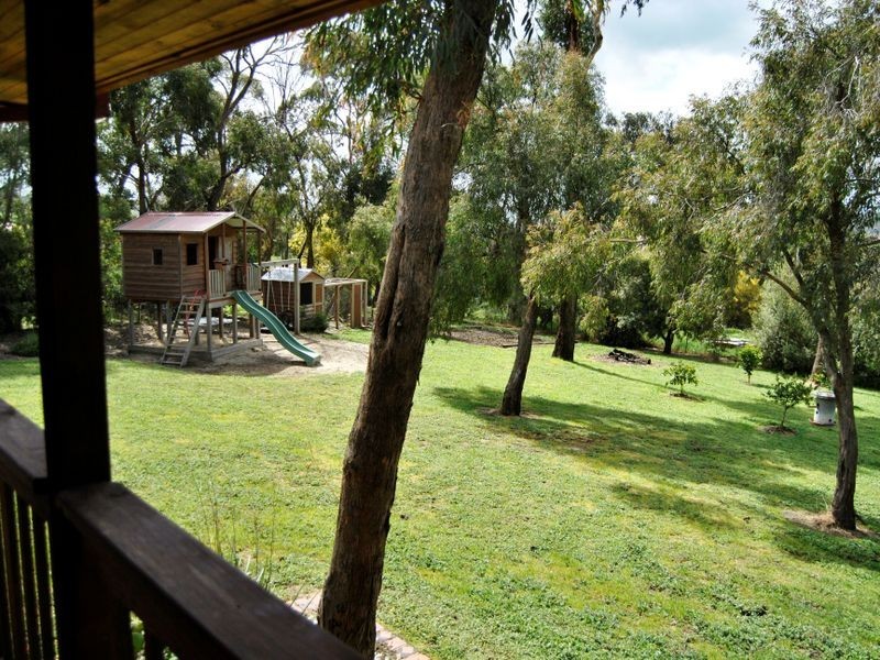 8 Randall Crescent, Wallan VIC 3756