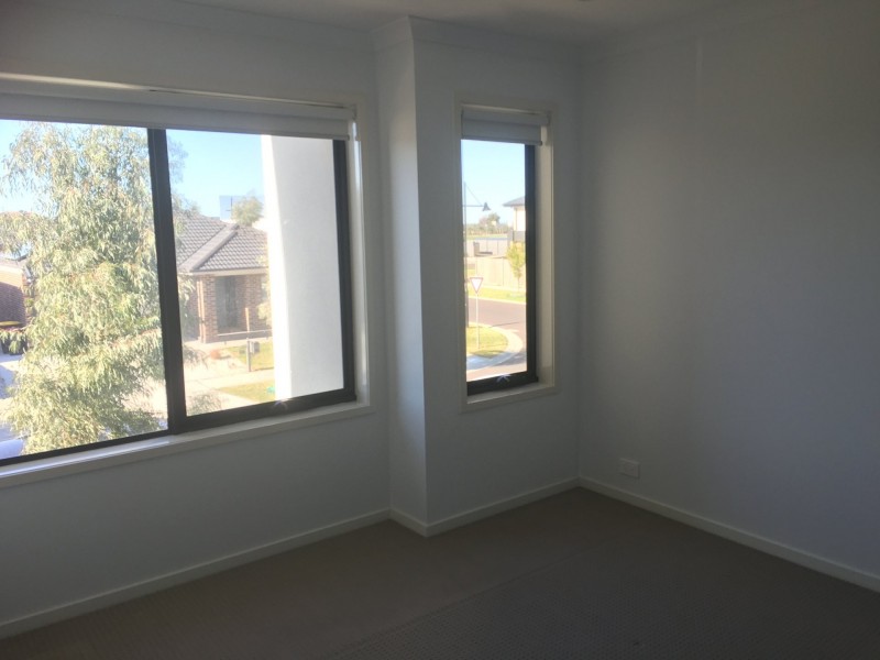 5 Plenty View, Beveridge VIC 3753