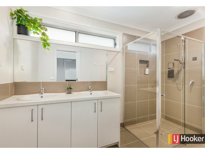 23 Siena Ridge, Hidden Valley VIC 3756