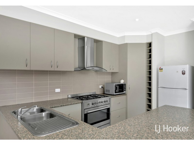 1 Birdswood Crescent, Craigieburn VIC 3064