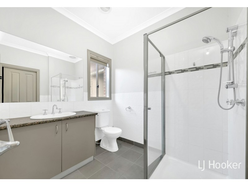 1 Birdswood Crescent, Craigieburn VIC 3064