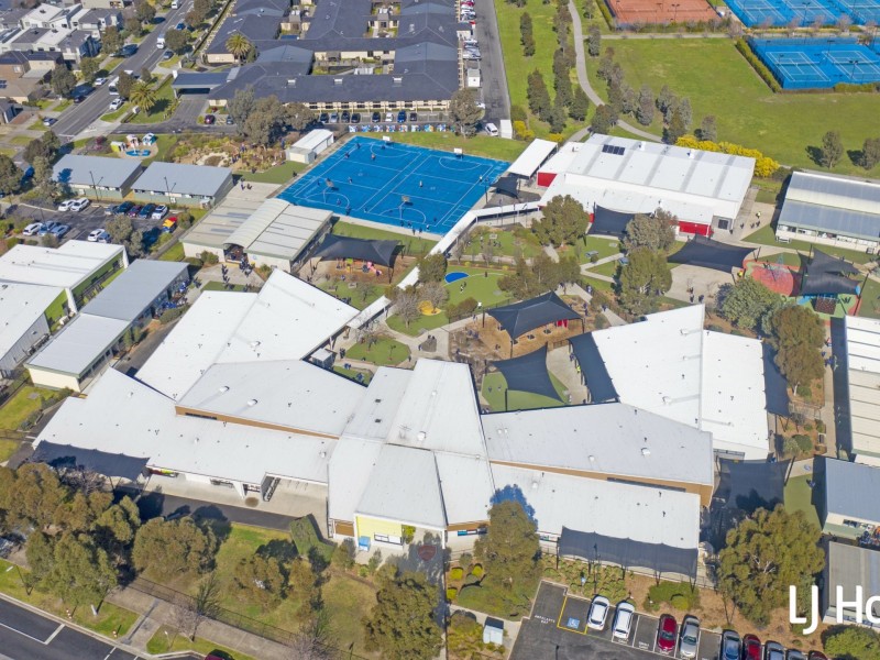 1 Birdswood Crescent, Craigieburn VIC 3064