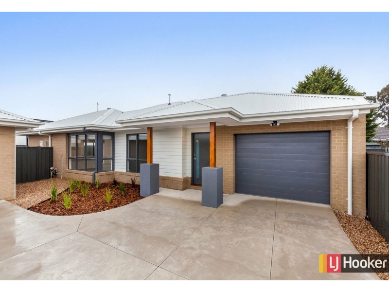 Unit 3/40 McKenzie Street, Broadford VIC 3658