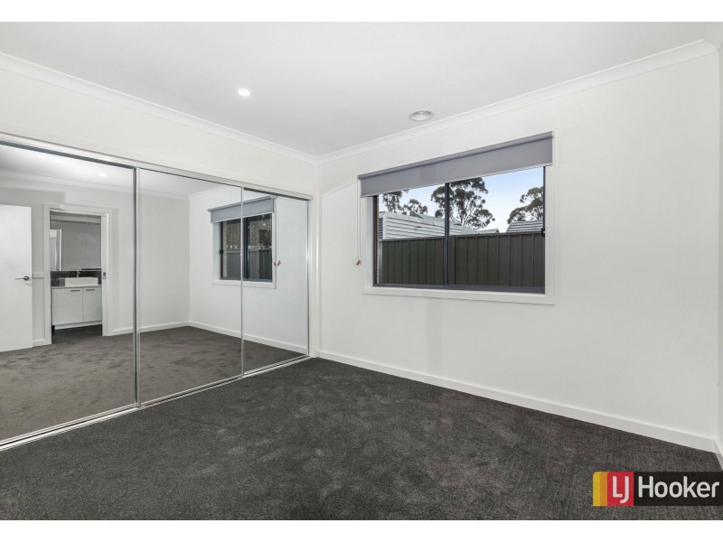 Unit 3/40 McKenzie Street, Broadford VIC 3658