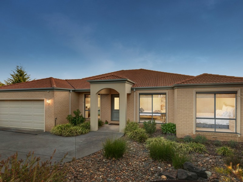 89 Valley Drive, Hidden Valley VIC 3756