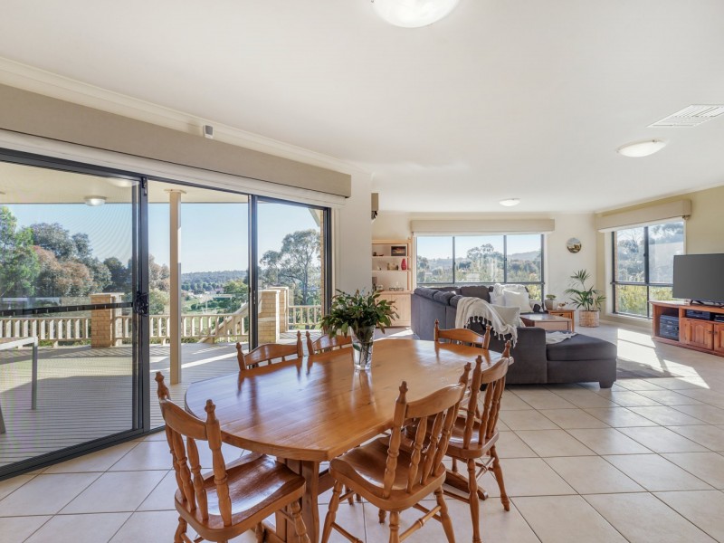 89 Valley Drive, Hidden Valley VIC 3756