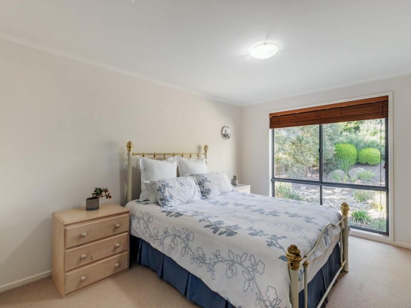 89 Valley Drive, Hidden Valley VIC 3756
