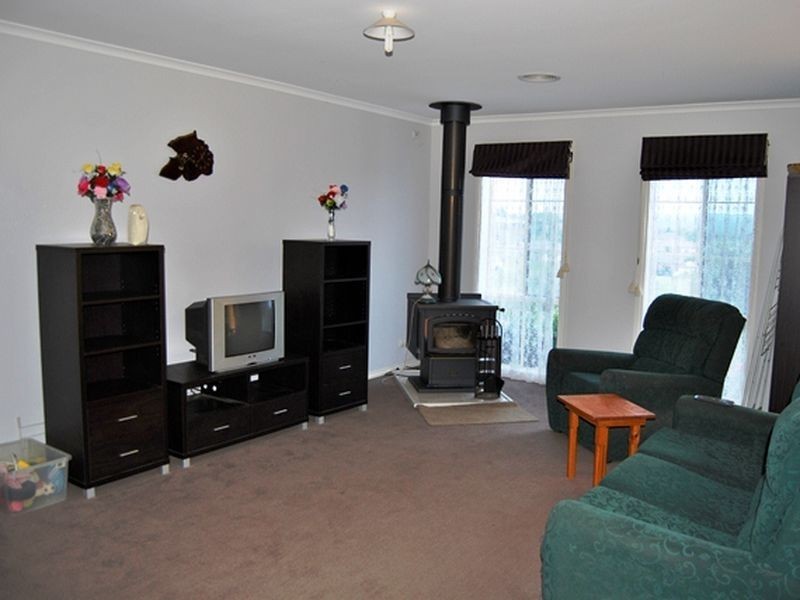 2 Golden Court, Wallan VIC 3756