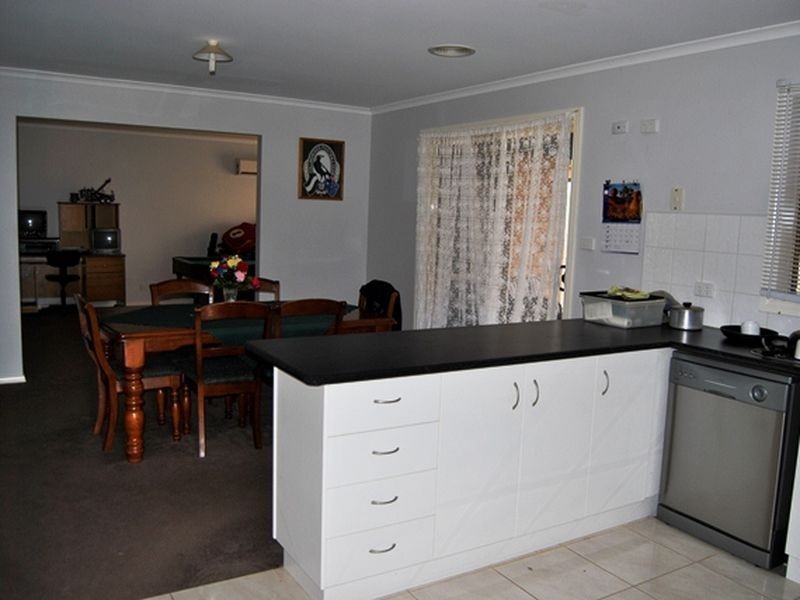 2 Golden Court, Wallan VIC 3756