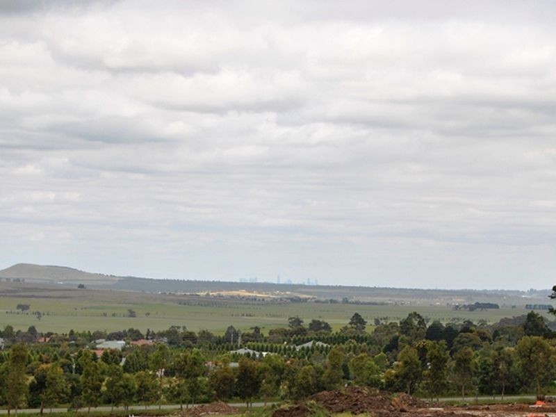 2 Golden Court, Wallan VIC 3756