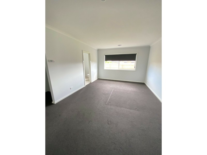 123 Wallara Waters Boulevard, Wallan VIC 3756